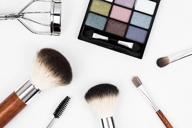 El reto de las 100 capas de maquillaje